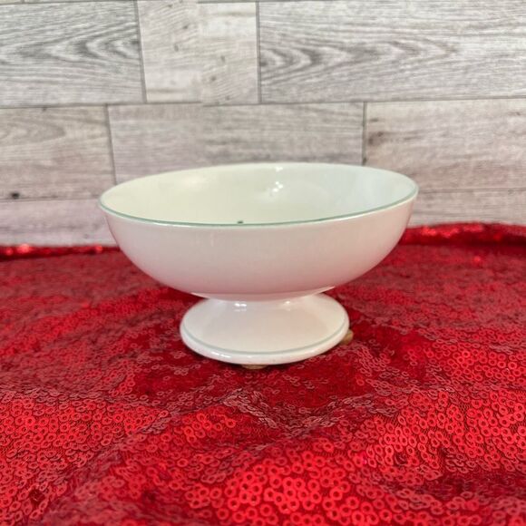 Mikasa Teddy’s Christmas Footed Bowl - Picture 3 of 4